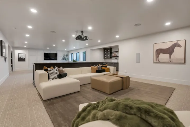 646 W Hidden Farm Dr, Farmington, Utah 84025