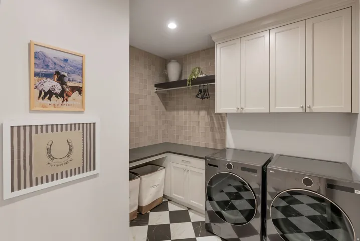 646 W Hidden Farm Dr, Farmington, Utah 84025