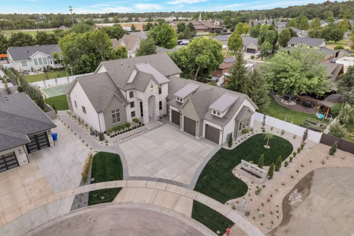 646 W Hidden Farm Dr, Farmington, Utah 84025