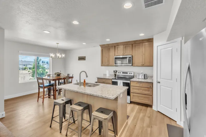 45 E 970 N, Santaquin, Utah 84655