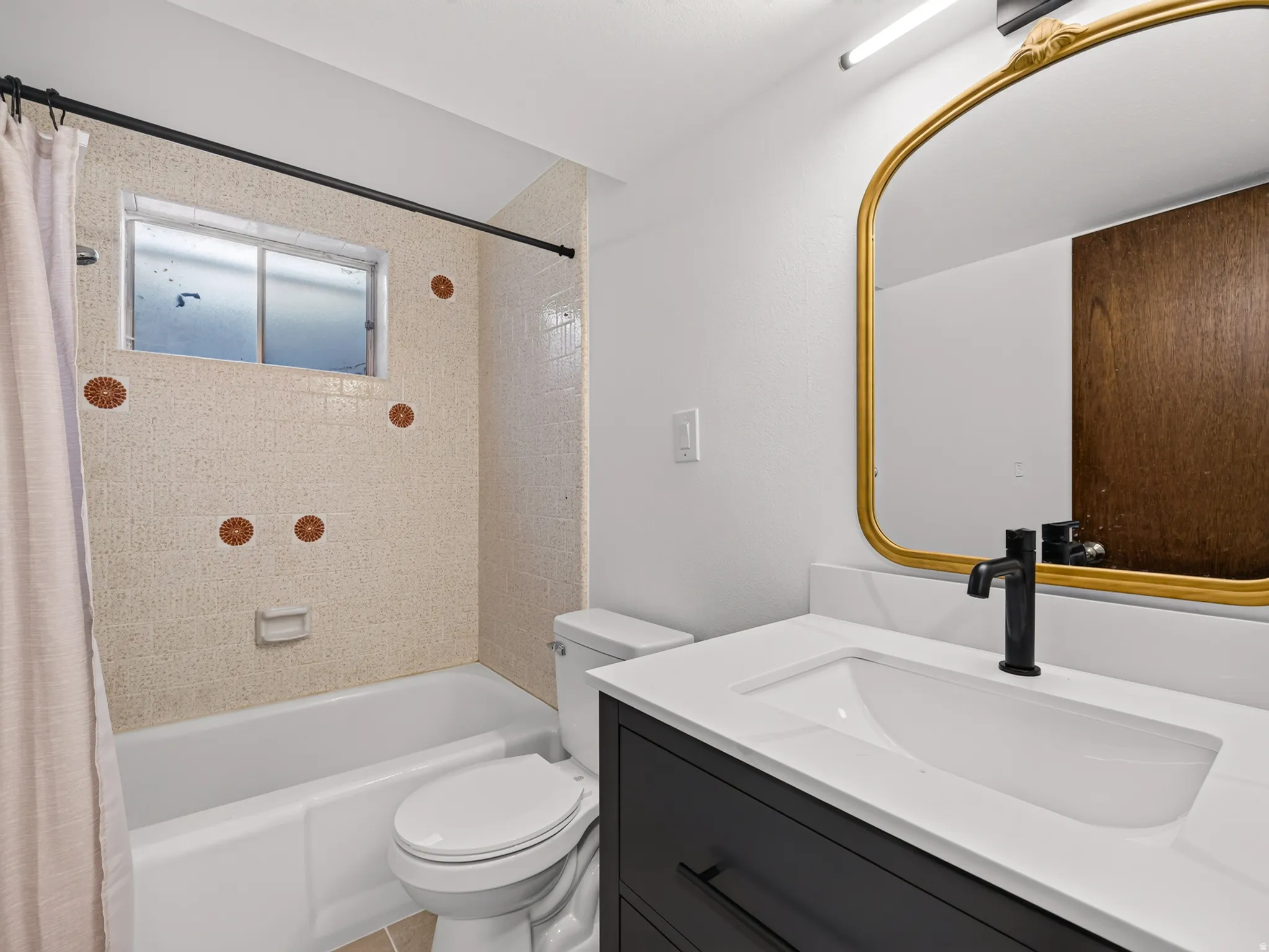 Full bath in basement