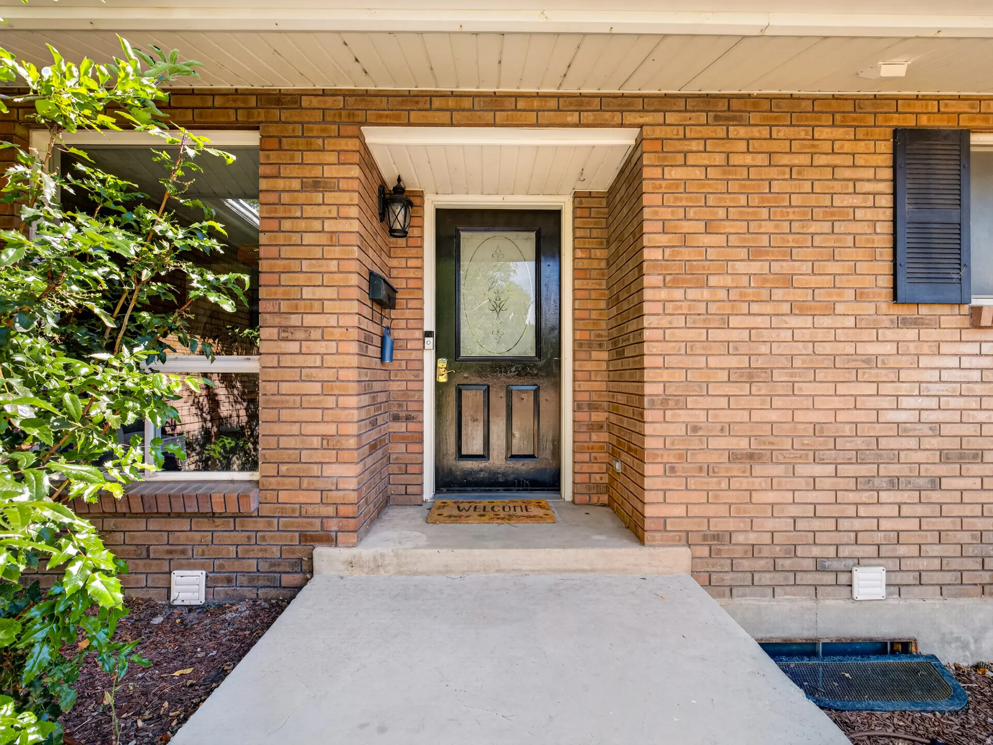Welcoming entry
