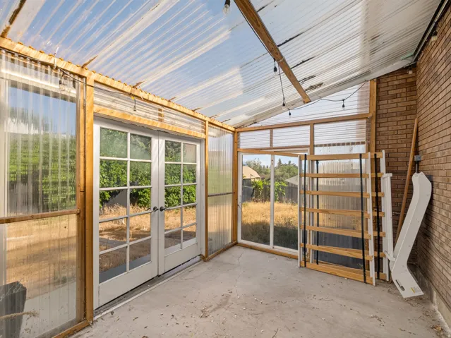 Greenhouse/potting shed
