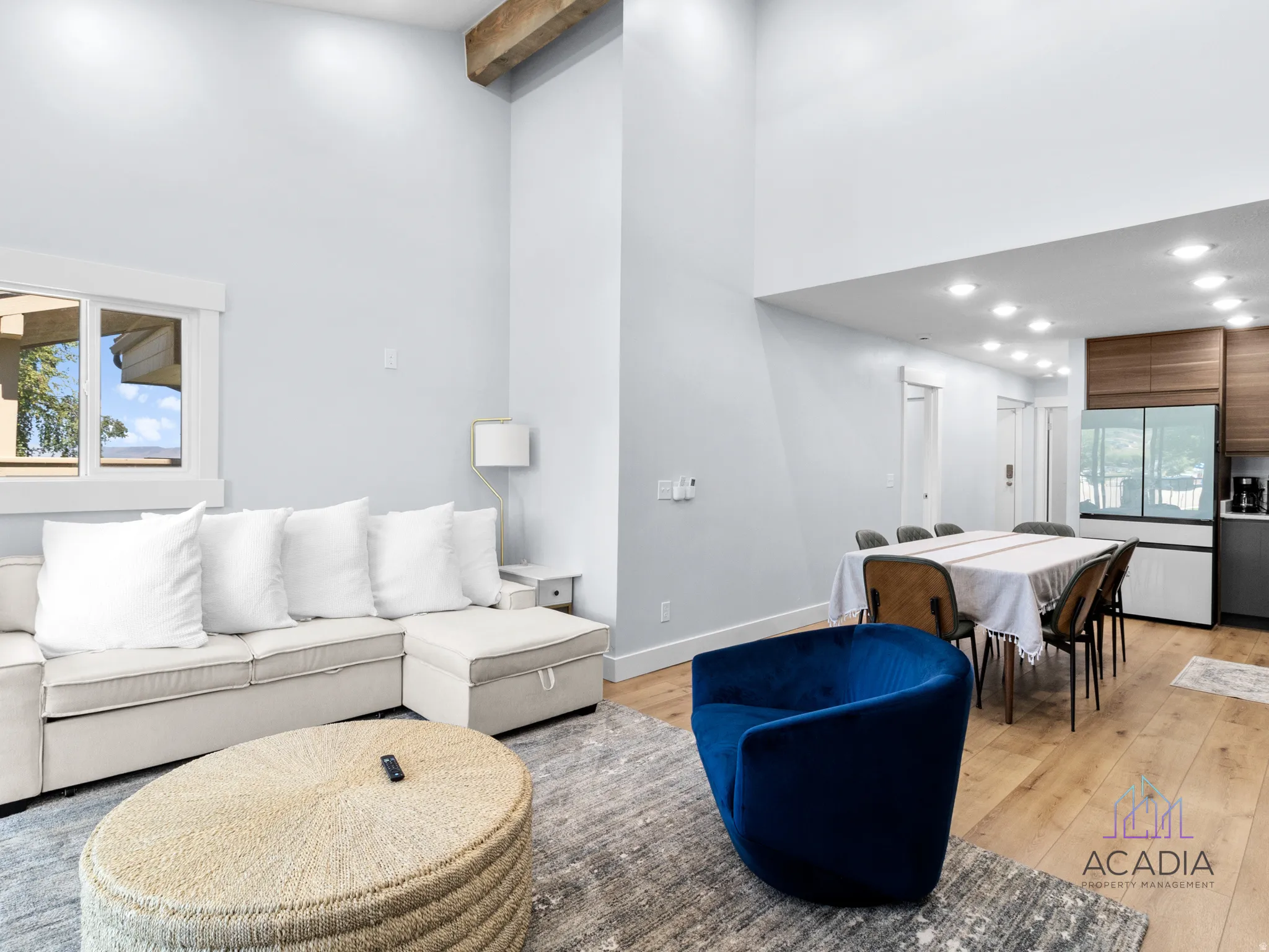 2 bed unit middle level