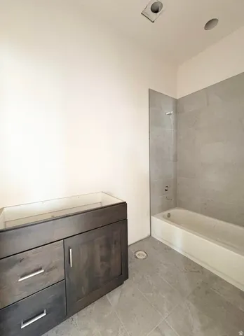 Main house hall bath