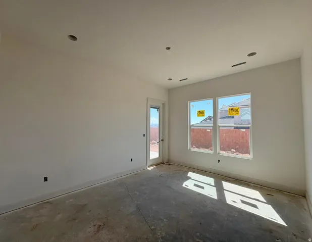 Main house primary bedroom