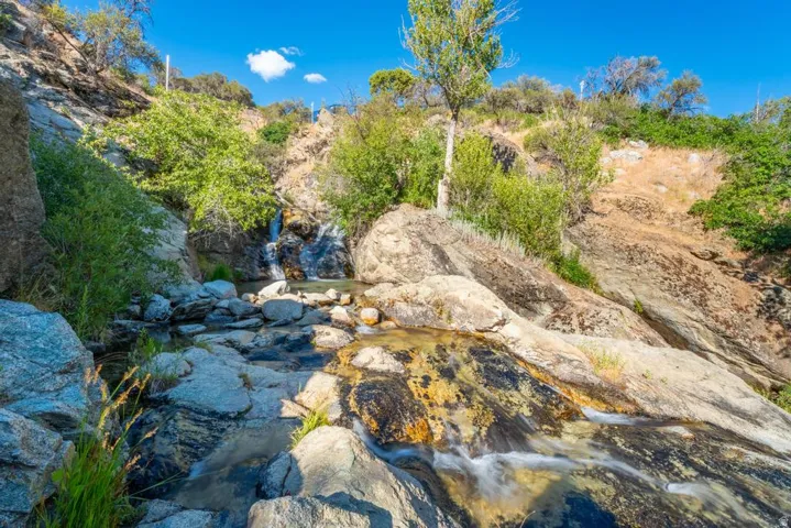 Private access to Three Falls