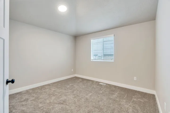 7206 W Lara Leigh Ln, Magna, Utah 84044