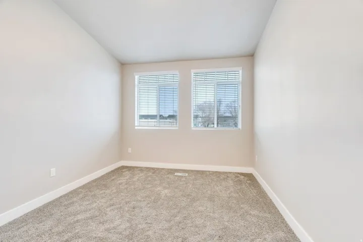 7206 W Lara Leigh Ln, Magna, Utah 84044