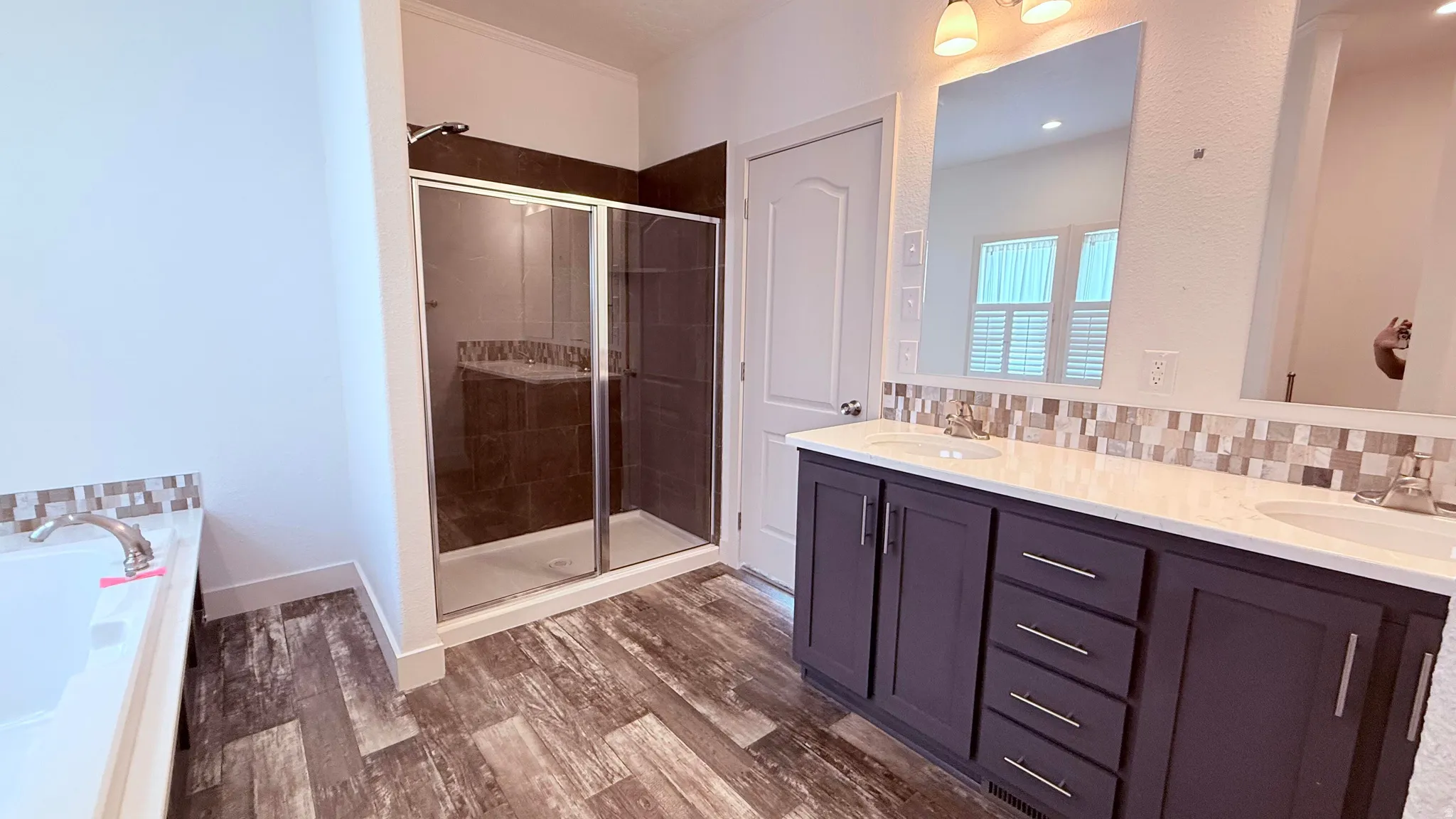 Full bathroom