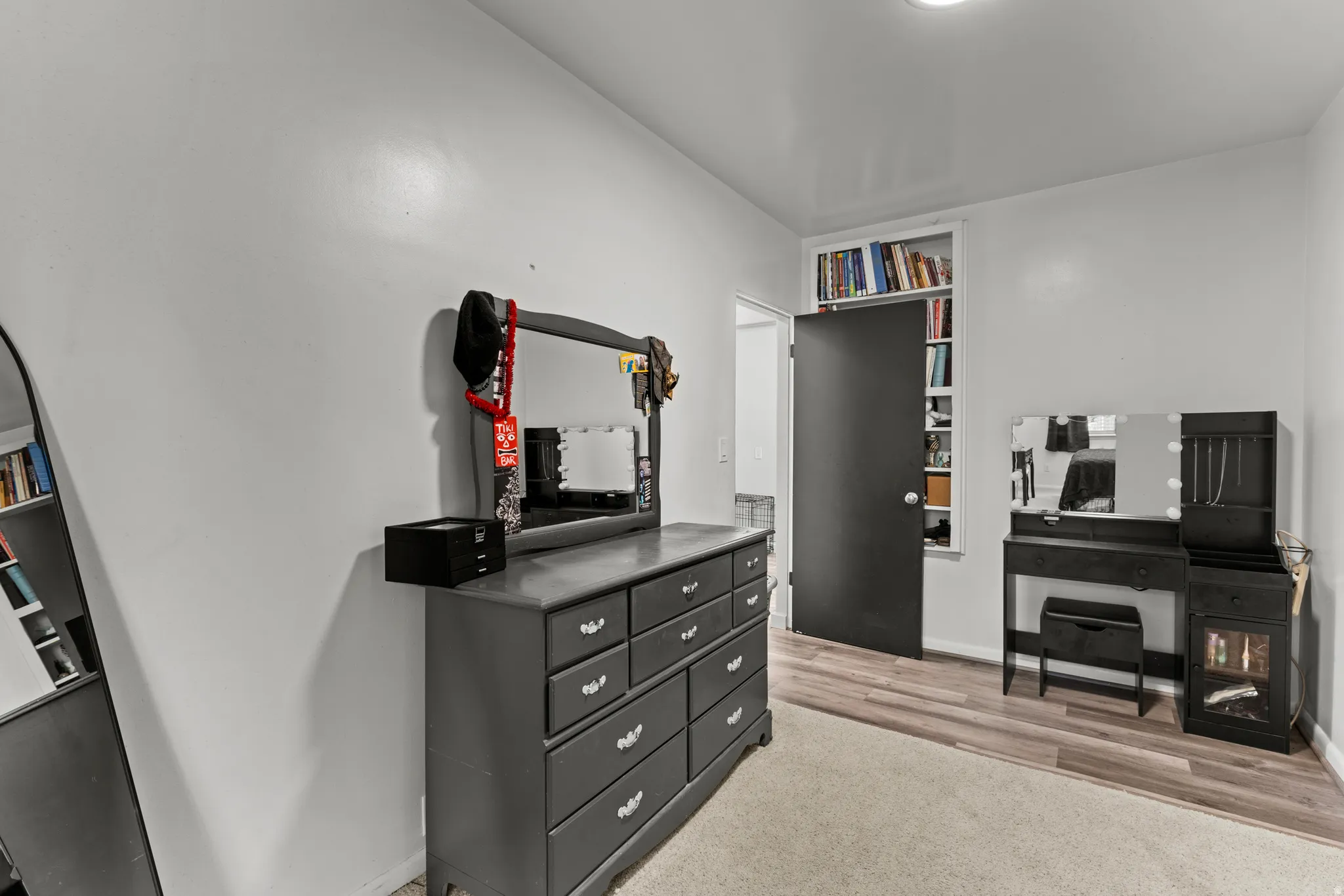 Room featuring light-toned walls and a recessed ceiling light