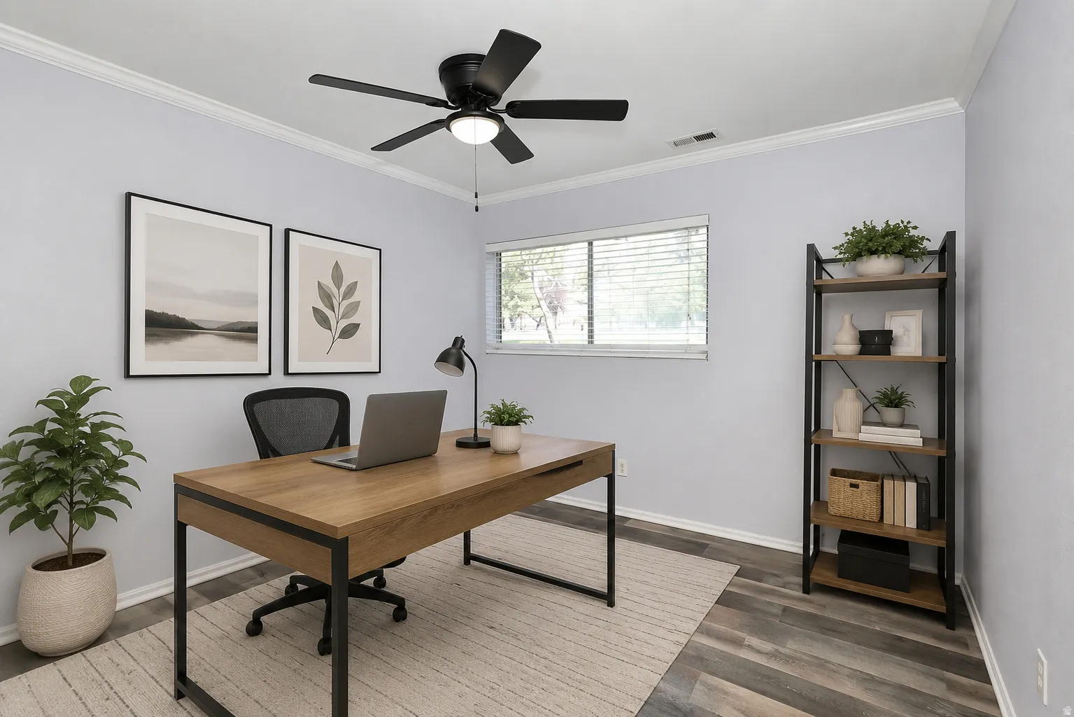 Room featuring wood-finish flooring, a ceiling fan, crown molding, and a window with blinds