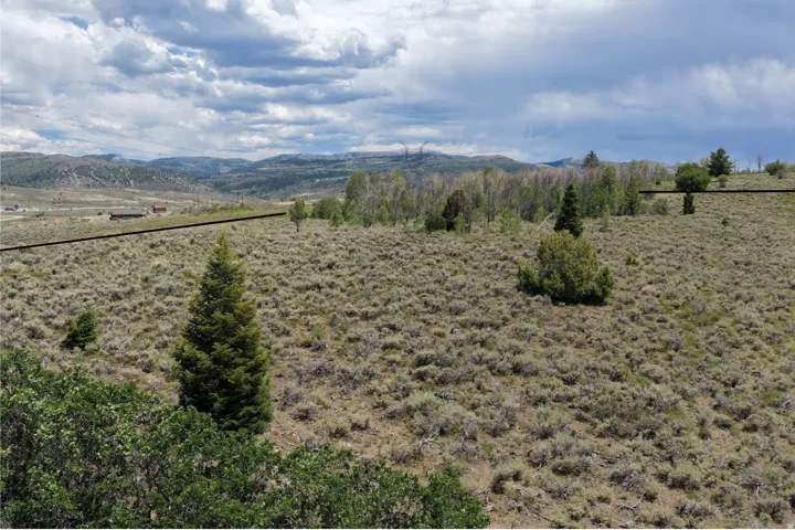 Facing Northeast towards back quakie.