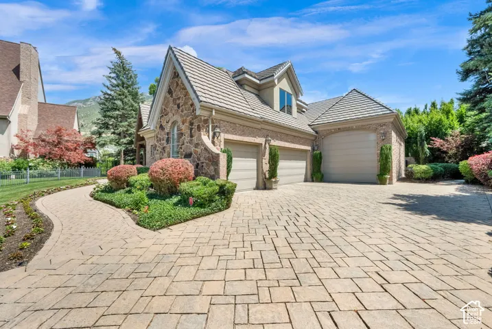 5083 S Clarenden Pl, Holladay, Utah 84117