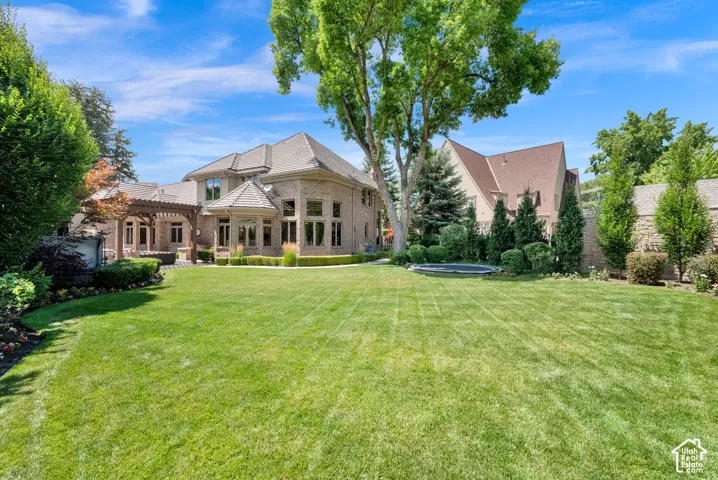 5083 S Clarenden Pl, Holladay, Utah 84117