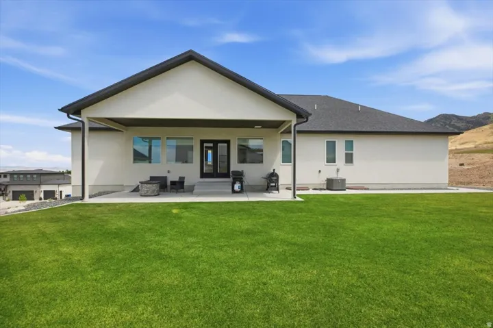 1138 E 200 N, Hyde Park, Utah 84318