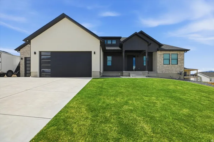 1138 E 200 N, Hyde Park, Utah 84318
