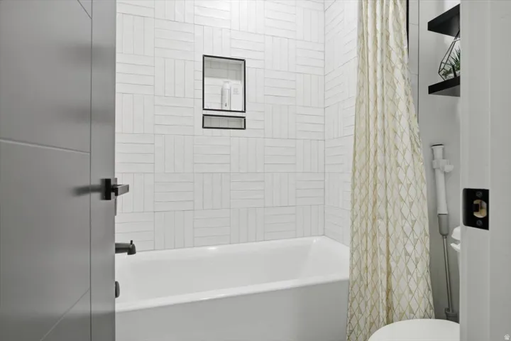 1138 E 200 N, Hyde Park, Utah 84318