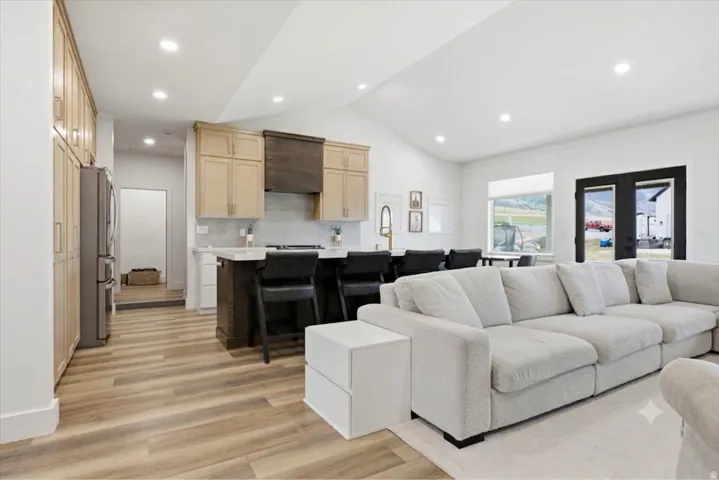 1138 E 200 N, Hyde Park, Utah 84318