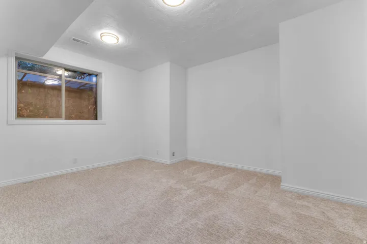 1675 E Prescott Dr, Sandy, Utah 84092