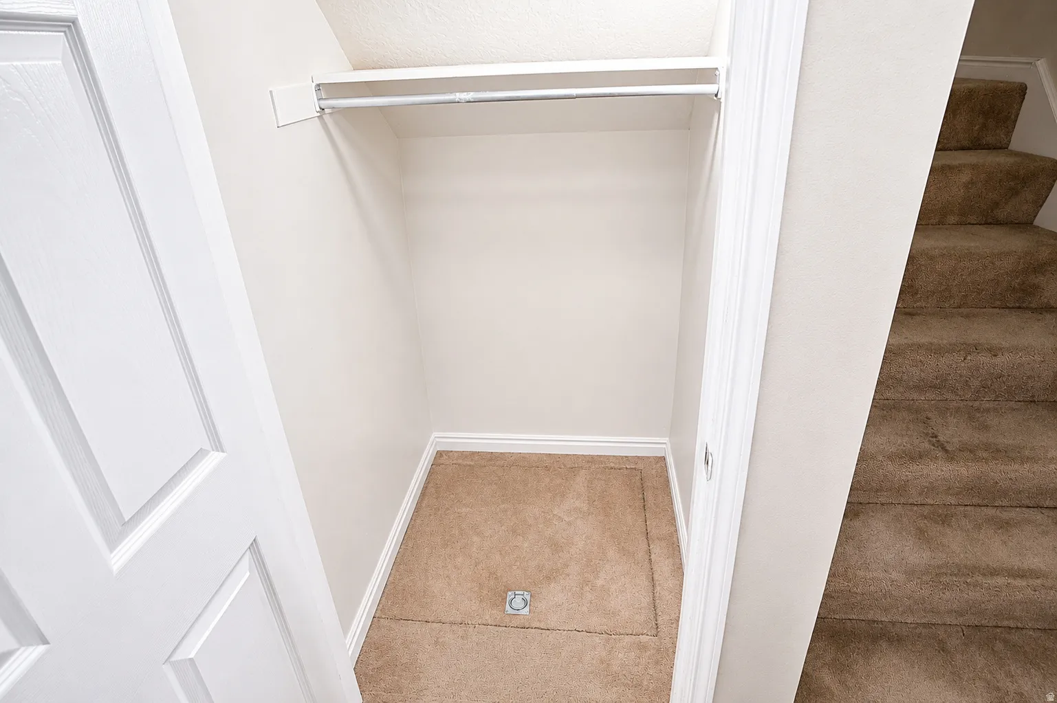 Access to huge crawl space
