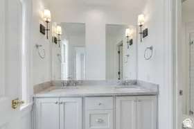 Double sinks in vanity