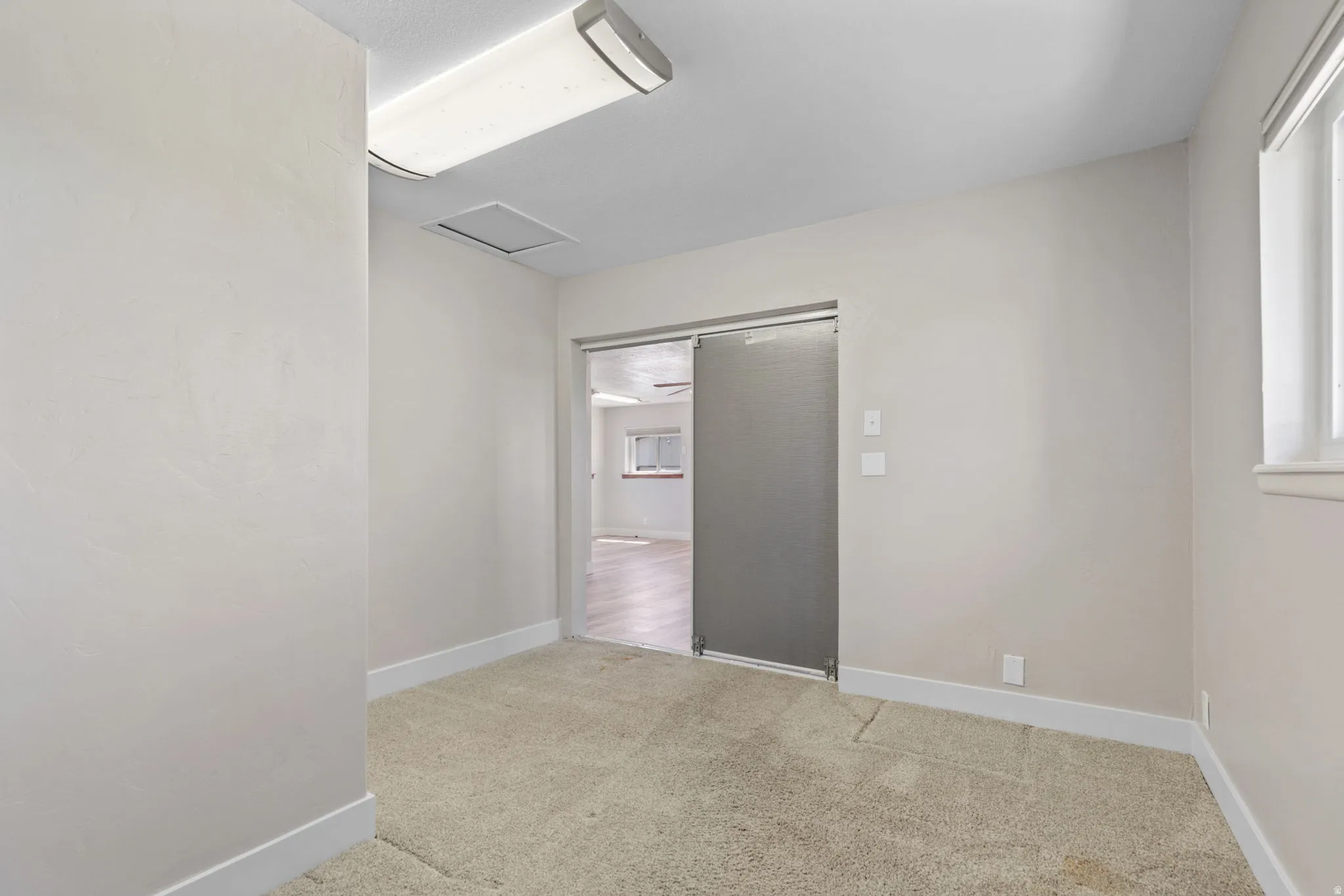 primary bedroom, bath, walk-in closet