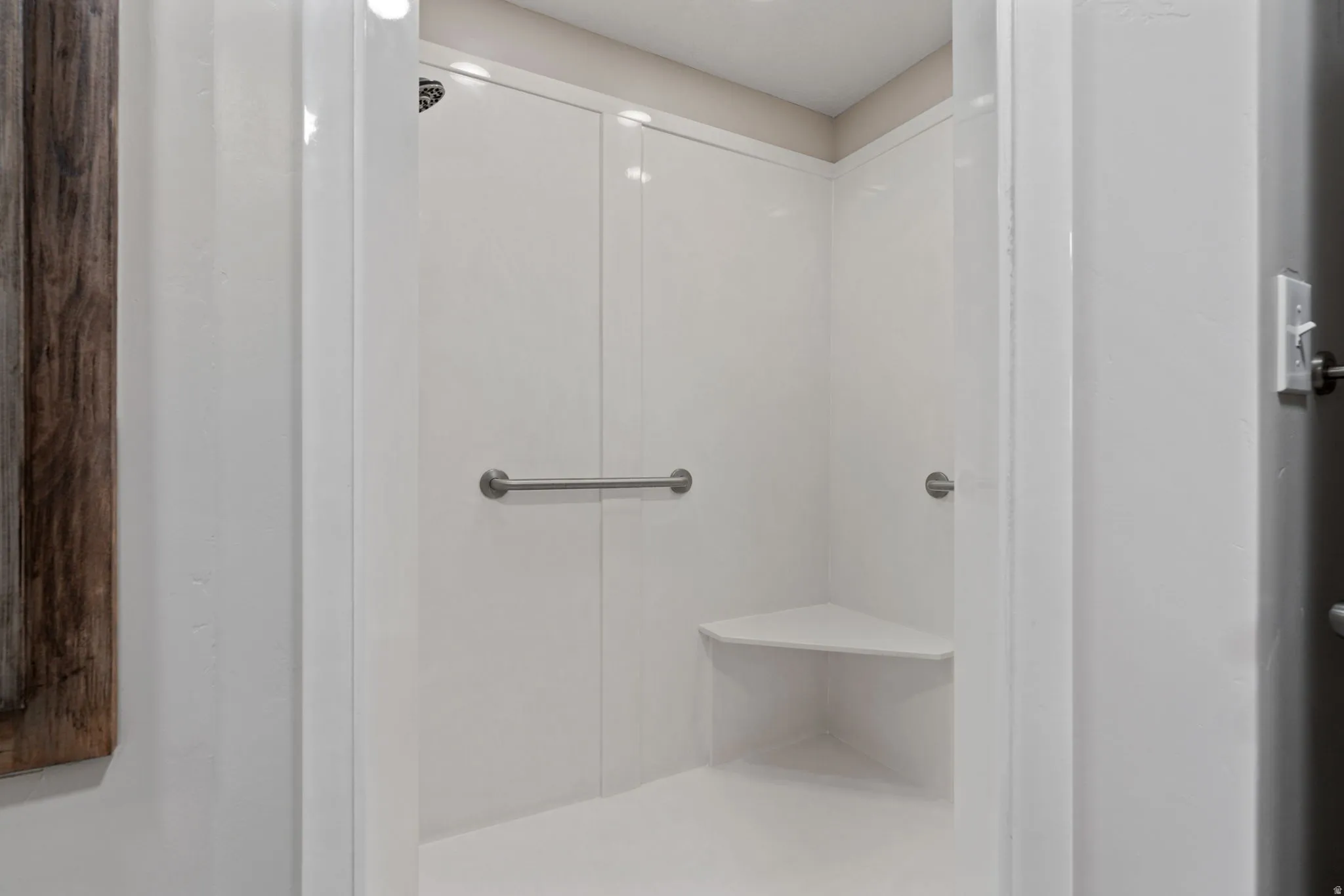 primary bedroom, bath, walk-in closet