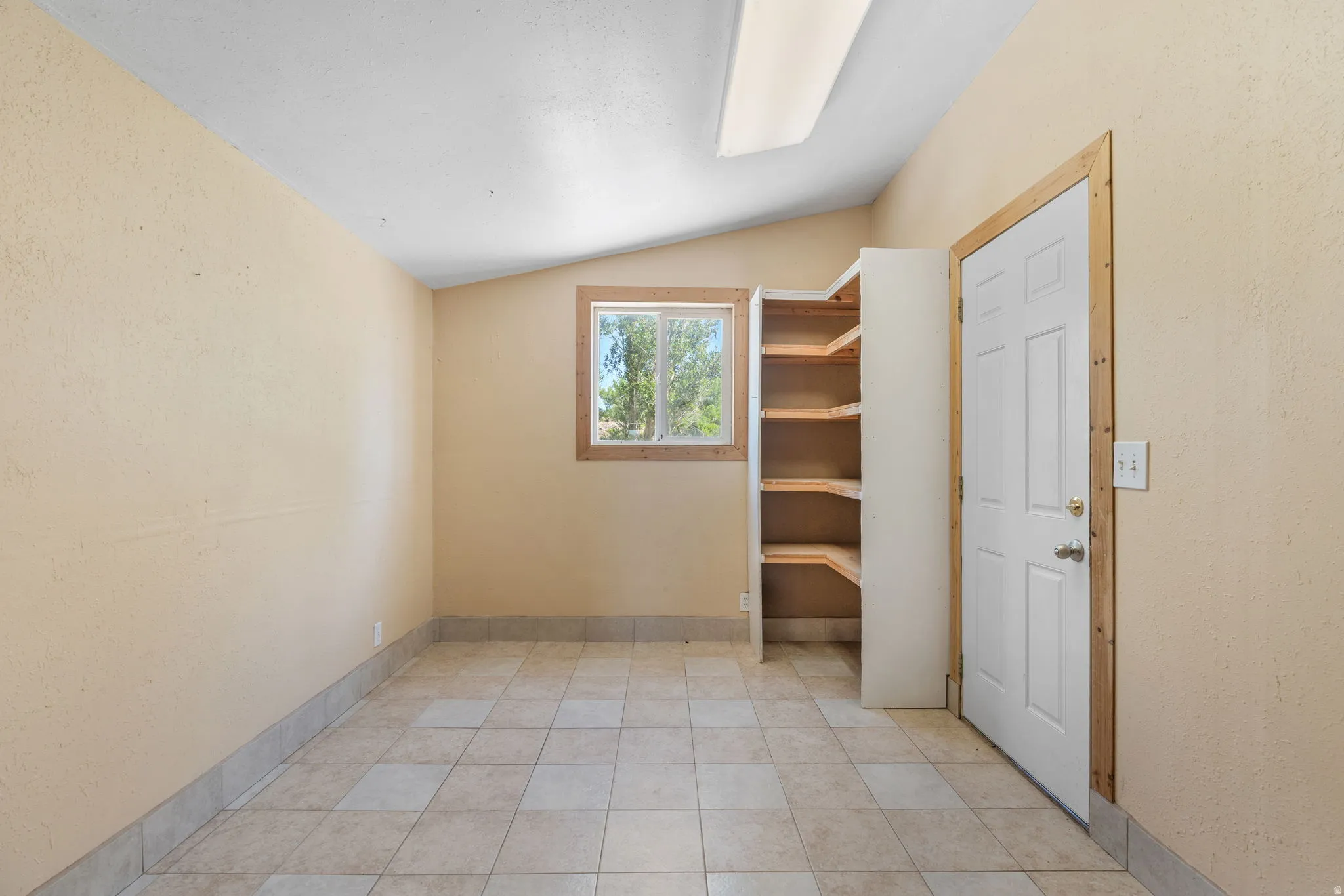 Manufactured home, 2nd home on property
