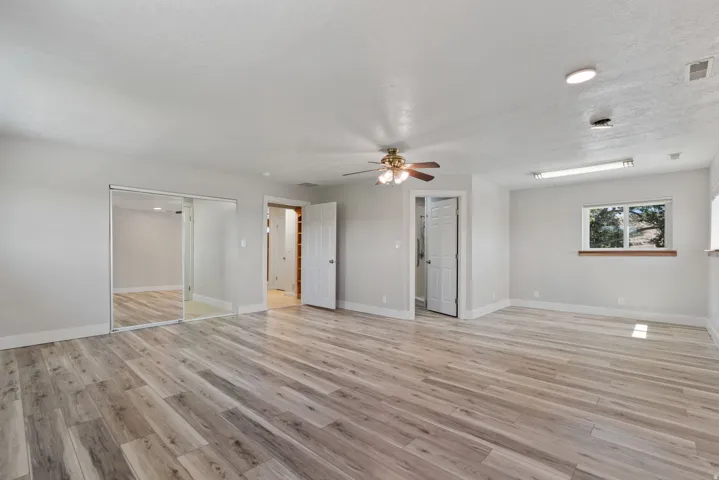 primary bedroom, bath, walk-in closet