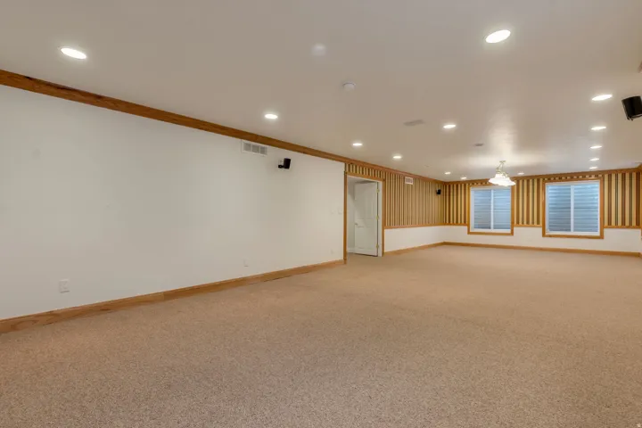 HUGE family room with billiard lighting
