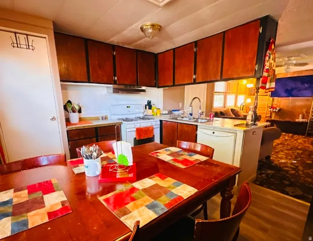 705 S Redwood Rd #23, Salt Lake City, Utah 84104