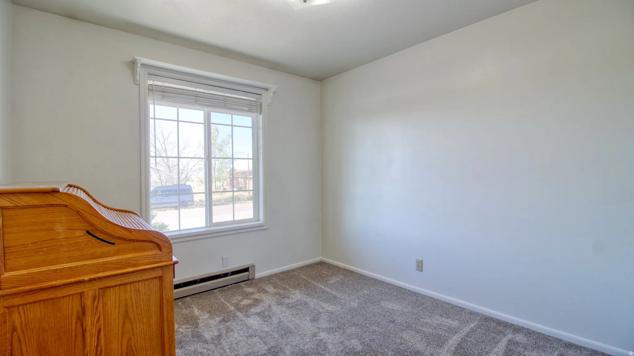 Second upstairs guest bed