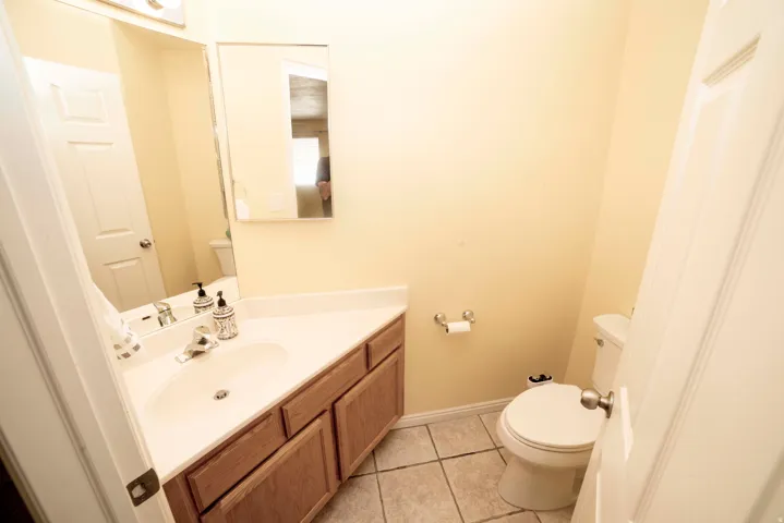 First level 1/2 bath