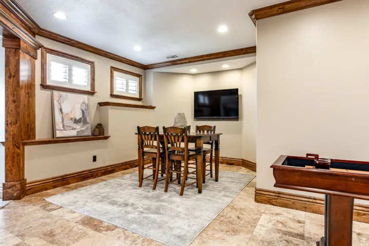407 E Hidden Lake Dr, Bountiful, Utah 84010