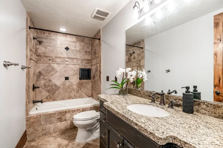 407 E Hidden Lake Dr, Bountiful, Utah 84010