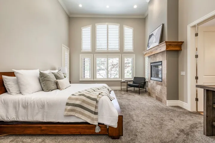 407 E Hidden Lake Dr, Bountiful, Utah 84010