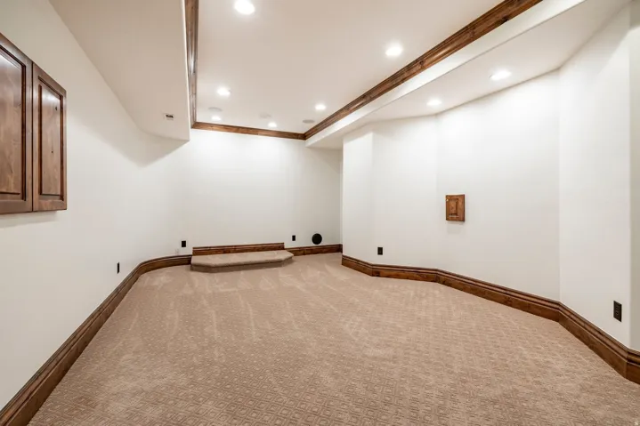407 E Hidden Lake Dr, Bountiful, Utah 84010
