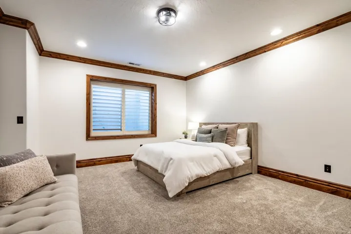 407 E Hidden Lake Dr, Bountiful, Utah 84010