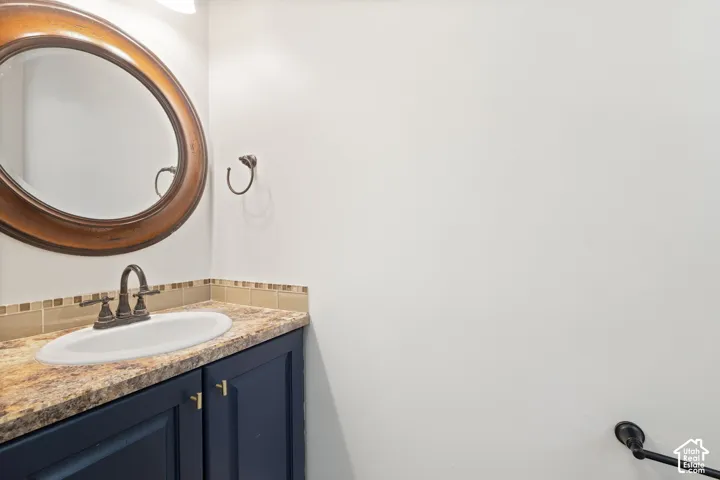 Half Bathroom - Level 1