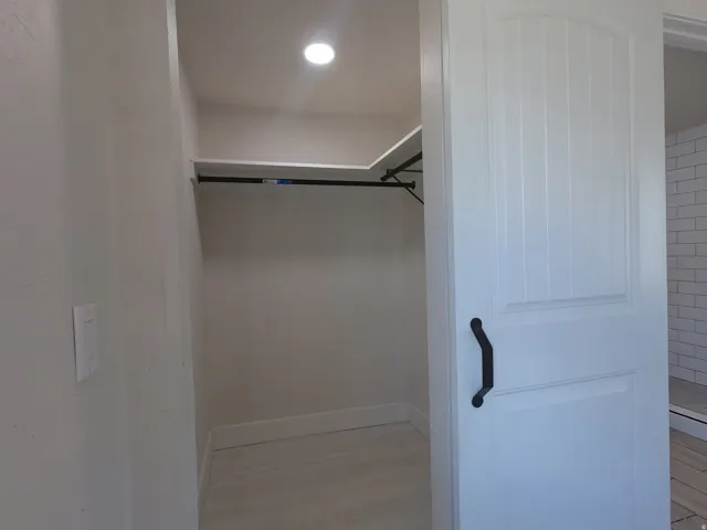 Walk in closet