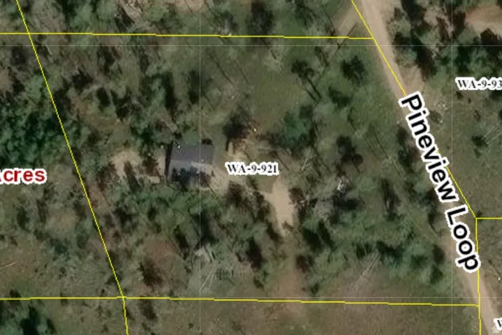 Plat Map. Illustrating property boundaries, parcel identification, and road access