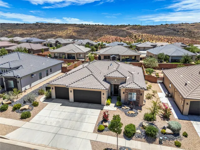584 N Sage Hen Dr, Washington, Utah 84780