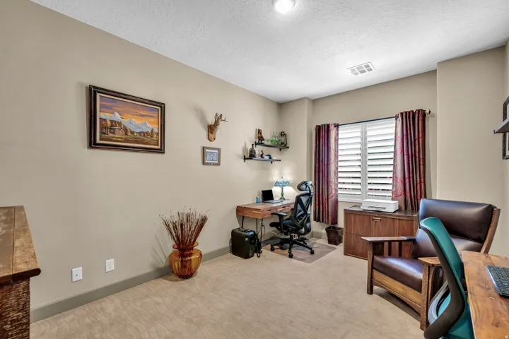 584 N Sage Hen Dr, Washington, Utah 84780