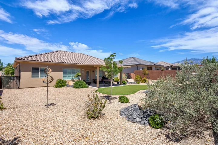584 N Sage Hen Dr, Washington, Utah 84780