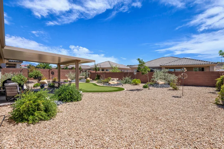 584 N Sage Hen Dr, Washington, Utah 84780