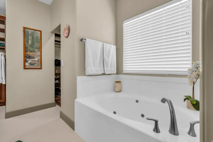 584 N Sage Hen Dr, Washington, Utah 84780