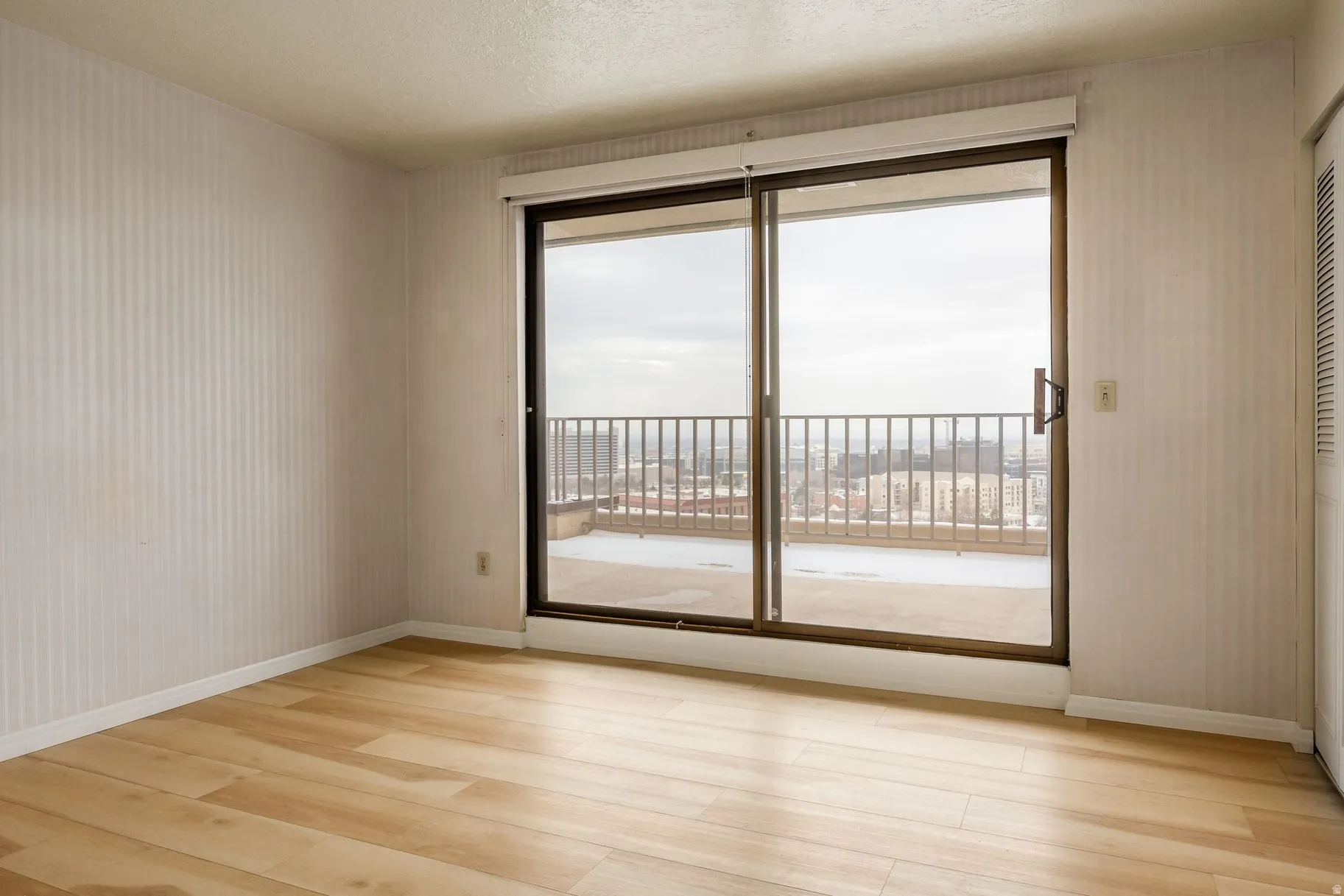 Empty room