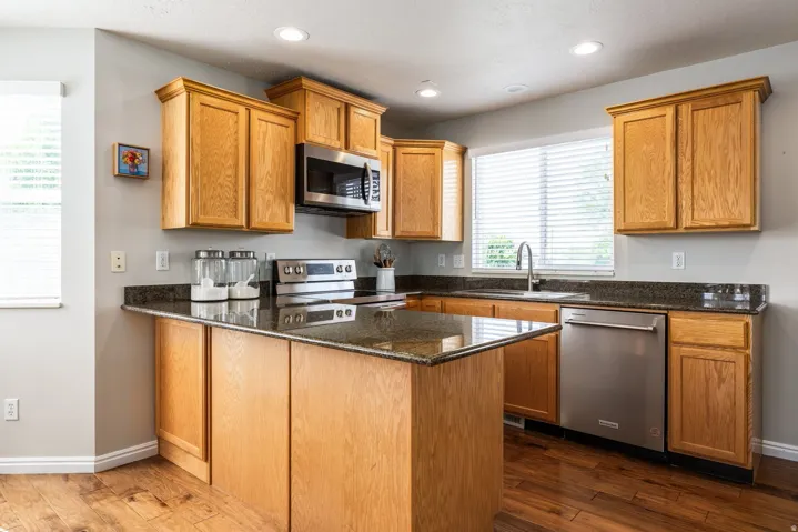 1292 W 2050 S, Woods Cross, Utah 84087