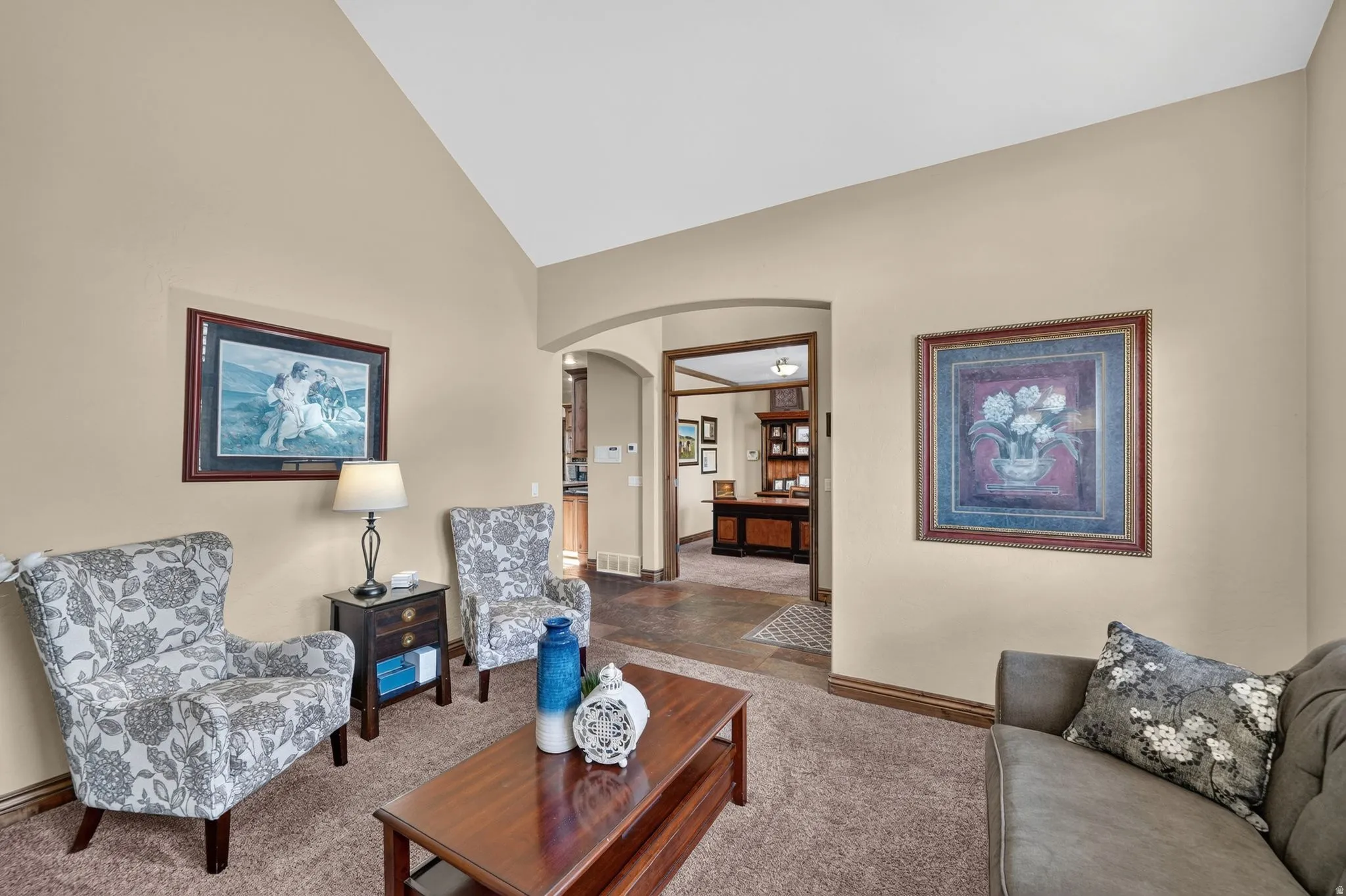 Welcoming room/ den